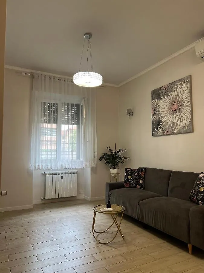 Apartment Holiday House Suada Milan