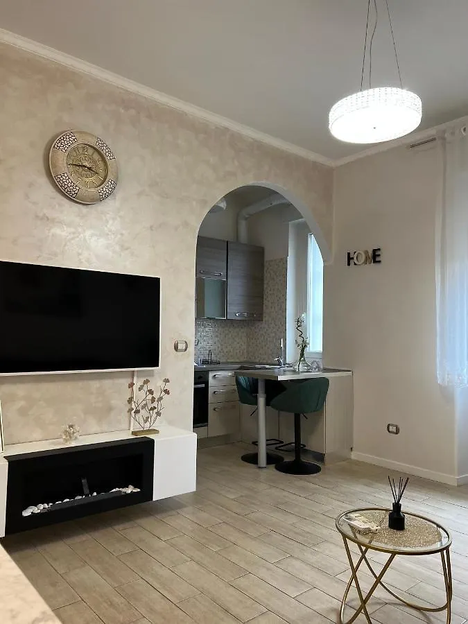 Apartment Holiday House Suada Milan